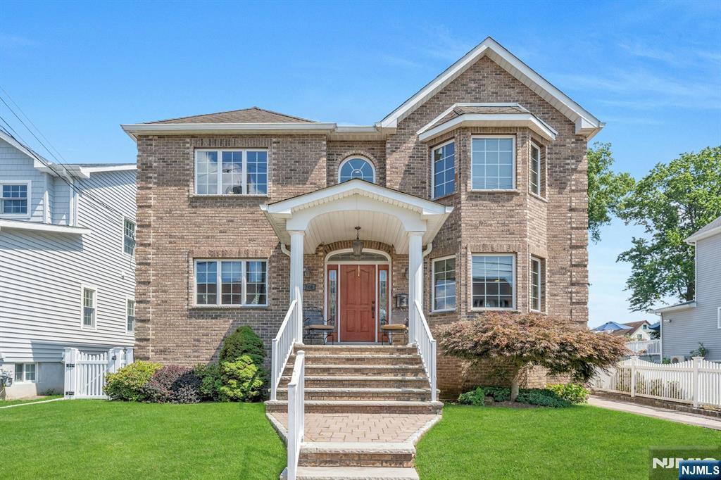 748 6th Street  Lyndhurst NJ 07071 photo