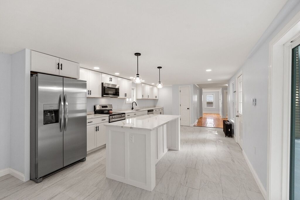 Property Photo: 46 Maple St MA 01420