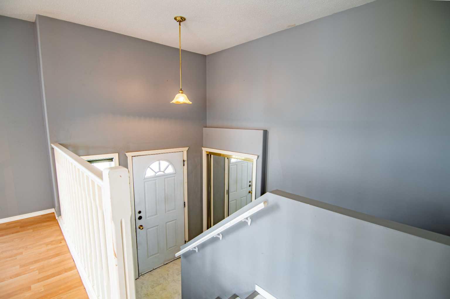 Property Photo: 21 Ralston Crescent AB T4P 3Y5