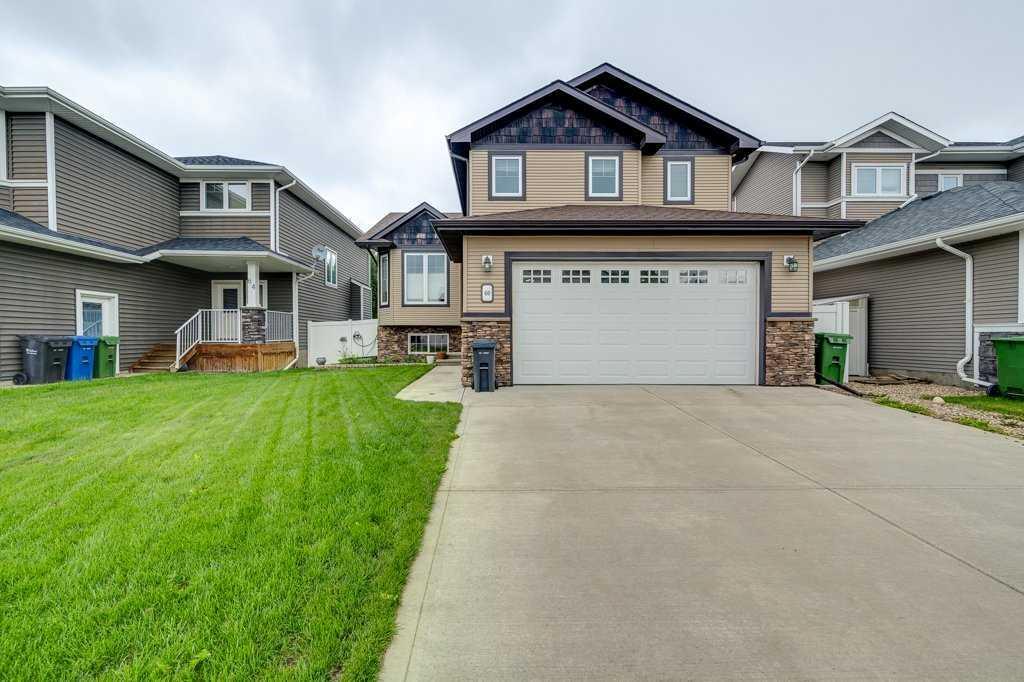 Property Photo: 60 Sutherland Close AB T4R 0L4