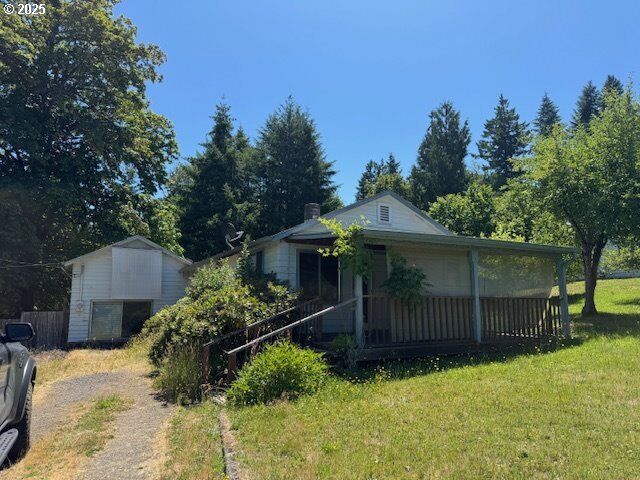 225 21st Ave  Sweet Home OR 97386 photo
