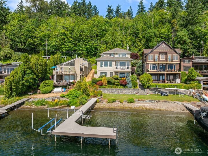 830 W Lake Sammamish Parkway  NE  Bellevue WA 98008 photo