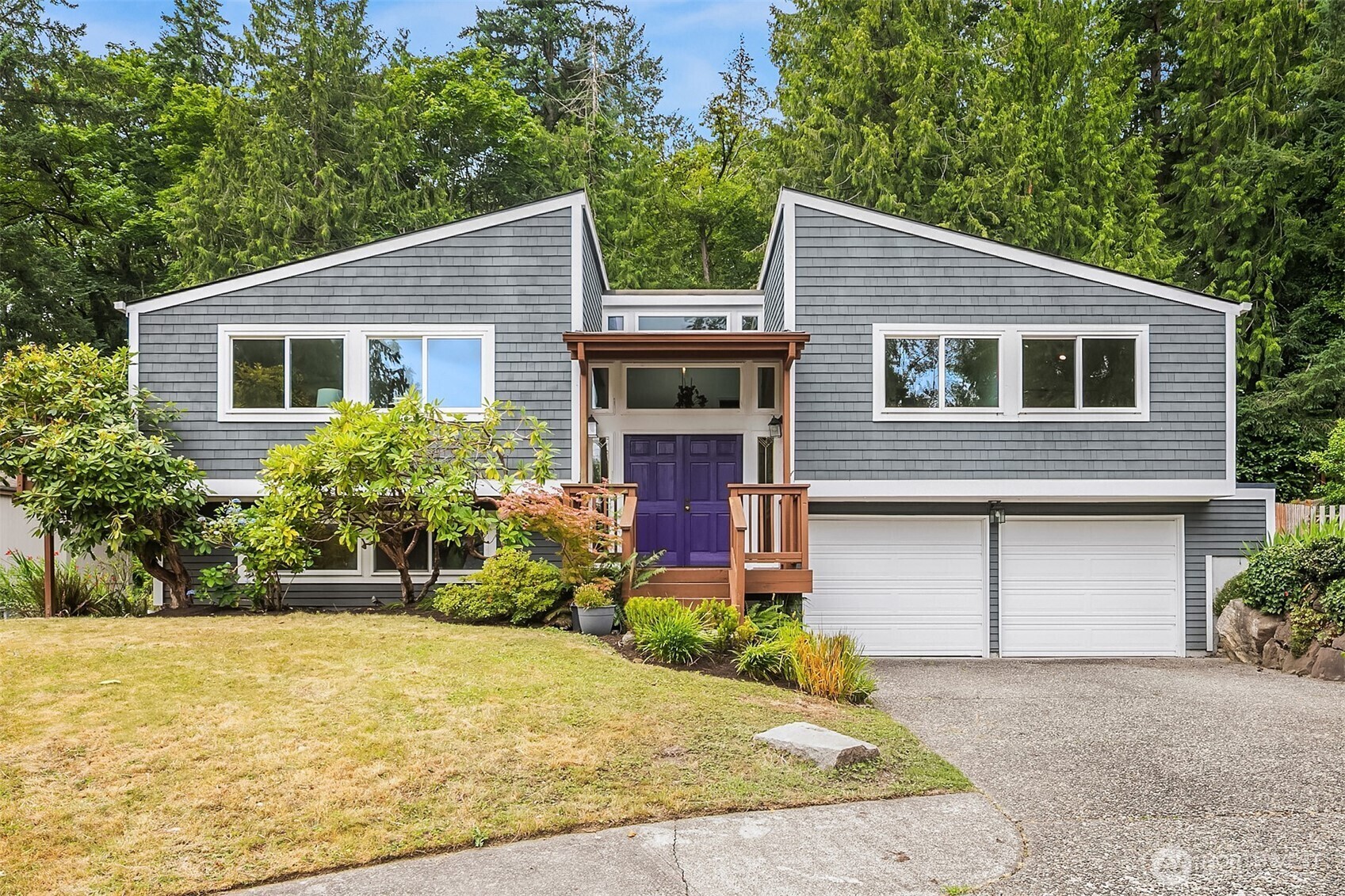 Property Photo:  2209  177th Place NE  WA 98052 