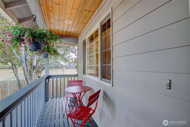 Property Photo: 516 Myrtle Street WA 98257