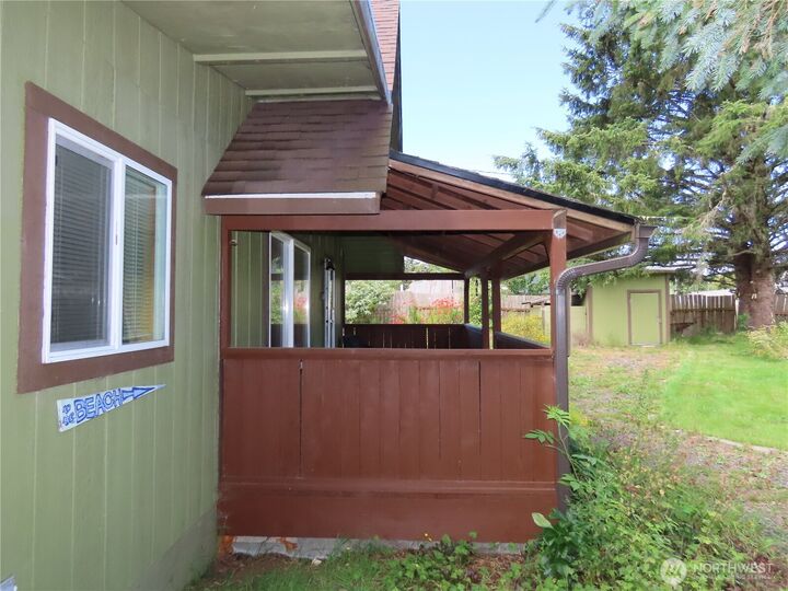 Property Photo:  845  Schmid Road  WA 98547 