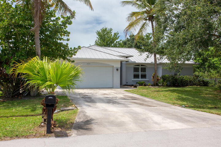 Property Photo: 6315 NW Hala Court FL 34983