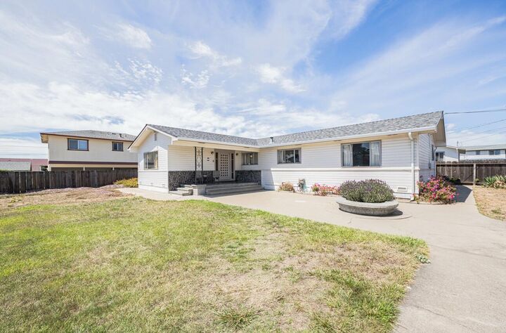 225 Carmel Avenue  Marina CA 93933 photo