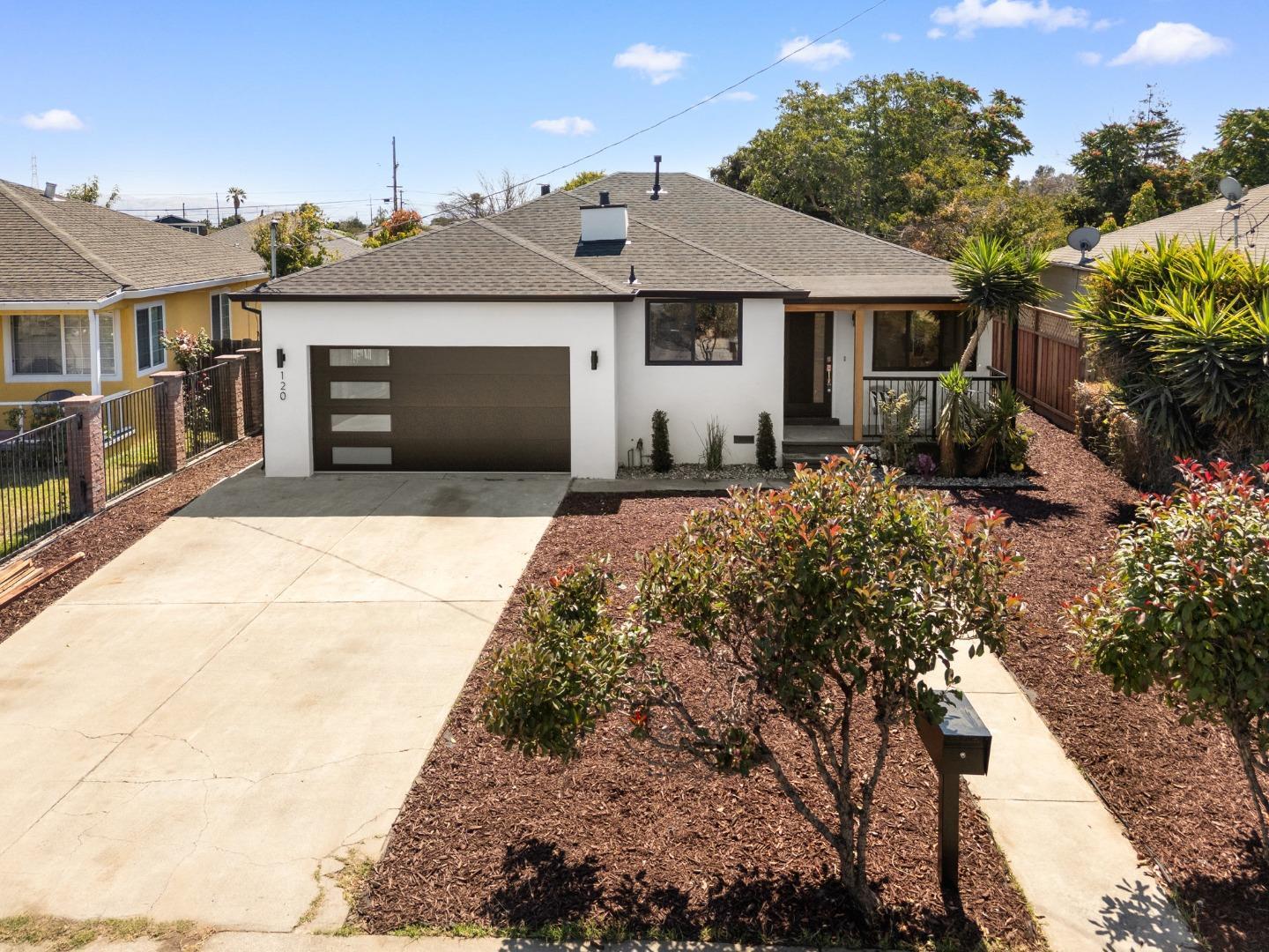 Property Photo: 120 Abelia Way CA 94303