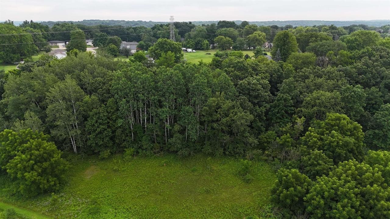 Property Photo:  Lot 10/11 North Hillside Row  WI 53534 