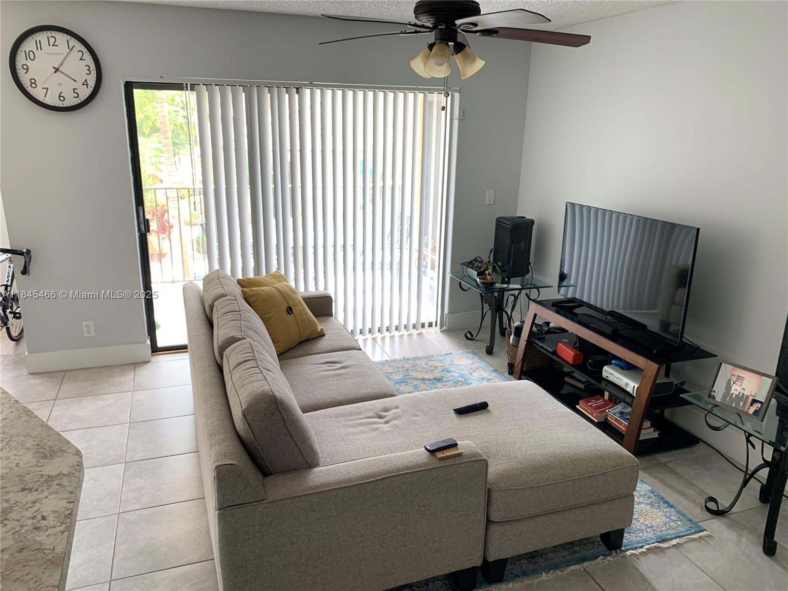 Property Photo:  9999 Summerbreeze Dr 402  FL 33322 