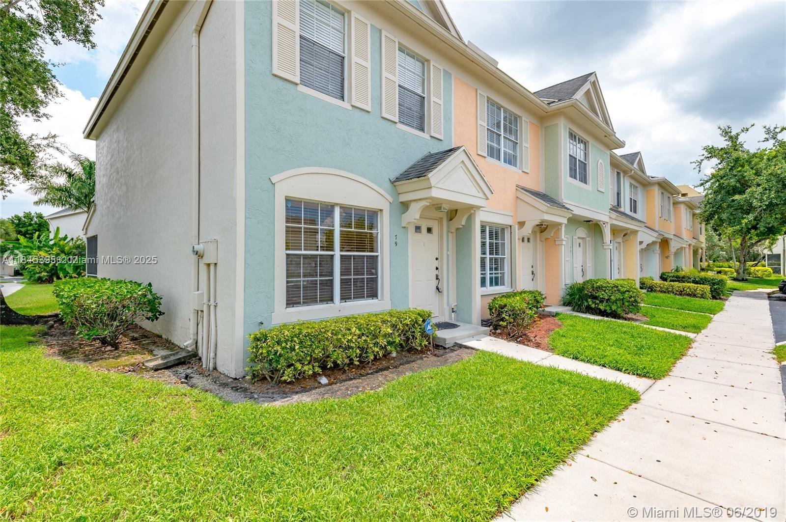Property Photo: 69 Simonton Cir 1 FL 33326
