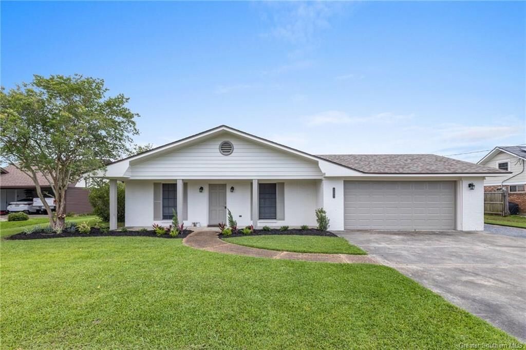 Property Photo:  1409 Beth Street  LA 70663 