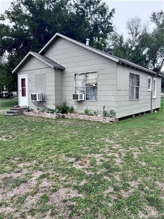 Property Photo: 707 Topsy Road LA 70607