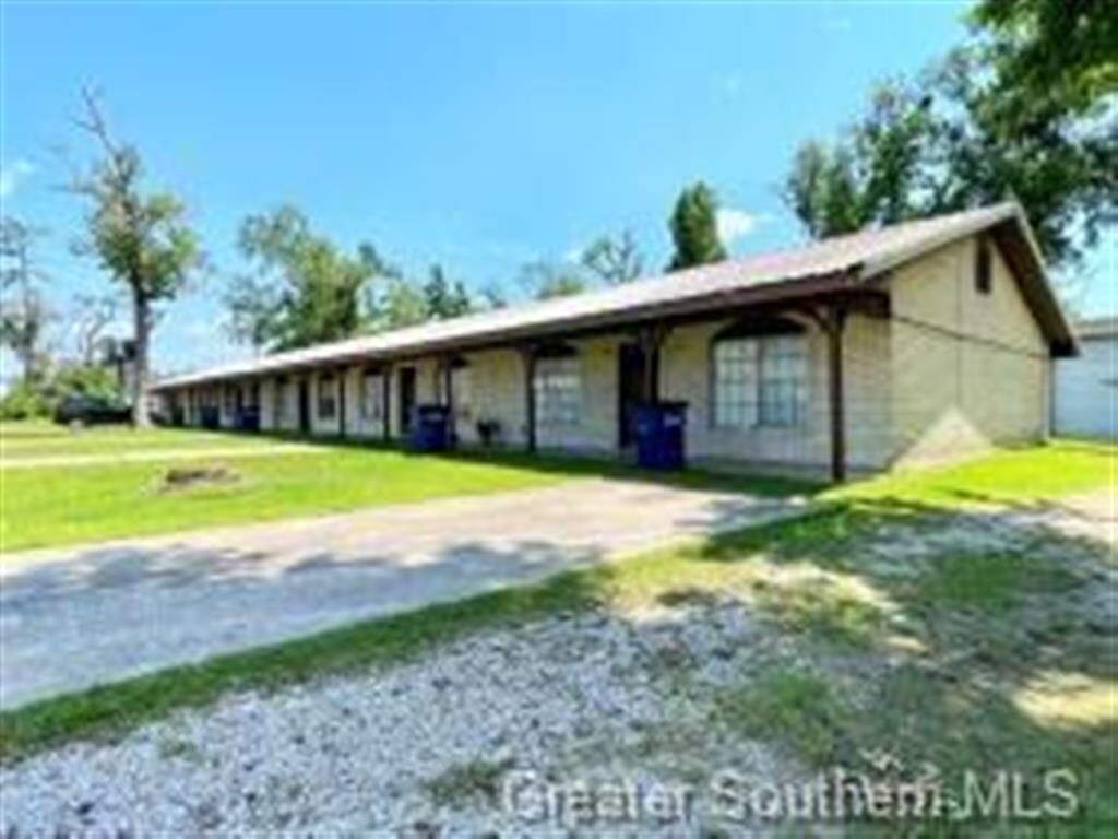 Property Photo: 147 Jones Rd LA 70611