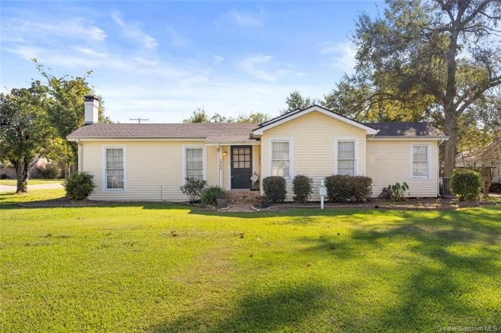 Property Photo: 1302 Dean Street LA 70663