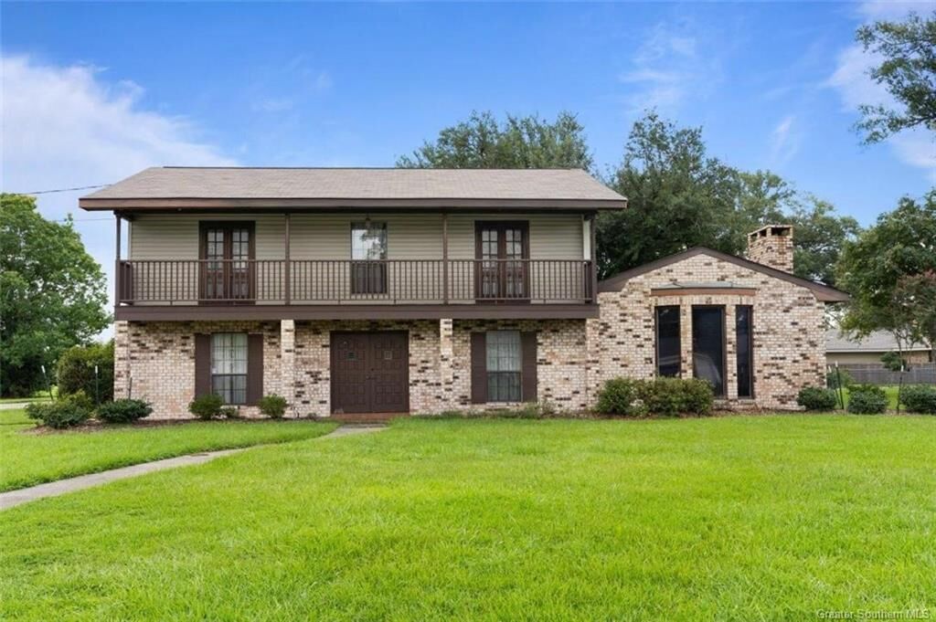 Property Photo: 624 Orchard Drive LA 70605