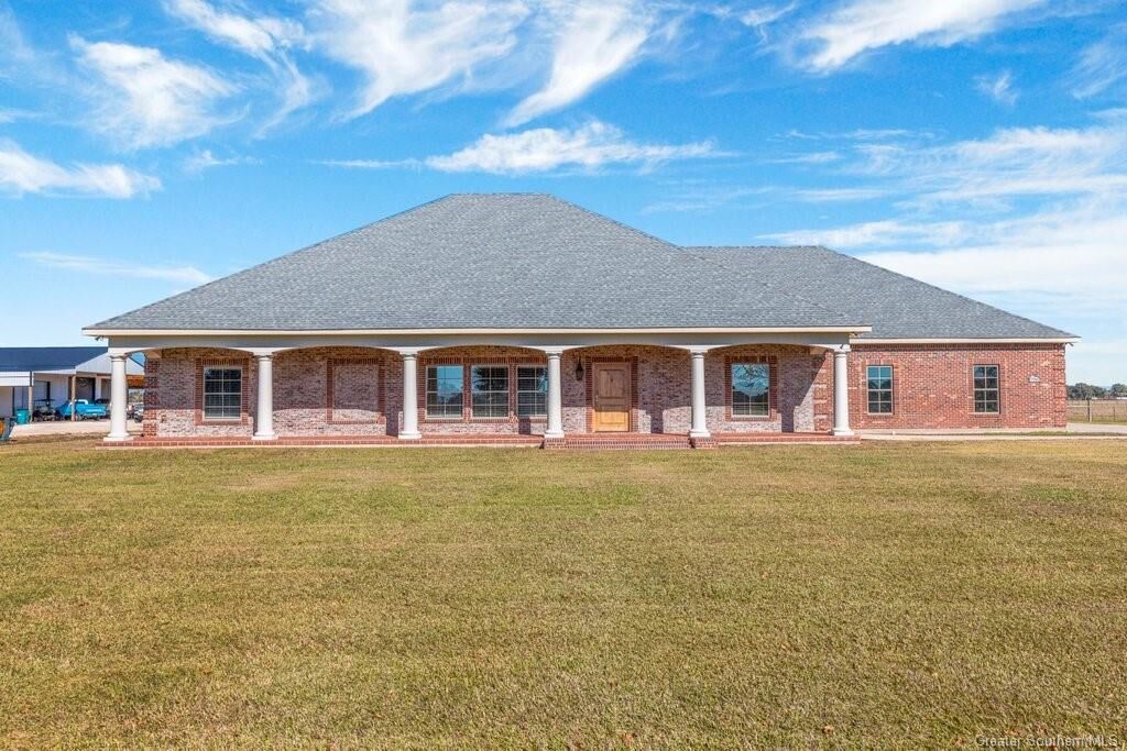 Property Photo: 7792 McCown Road LA 70647