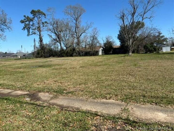 Property Photo: 2507 Creole Street LA 70601