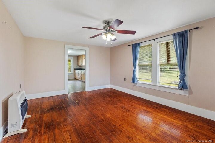 Property Photo:  307 S Welty Street S  LA 70647 