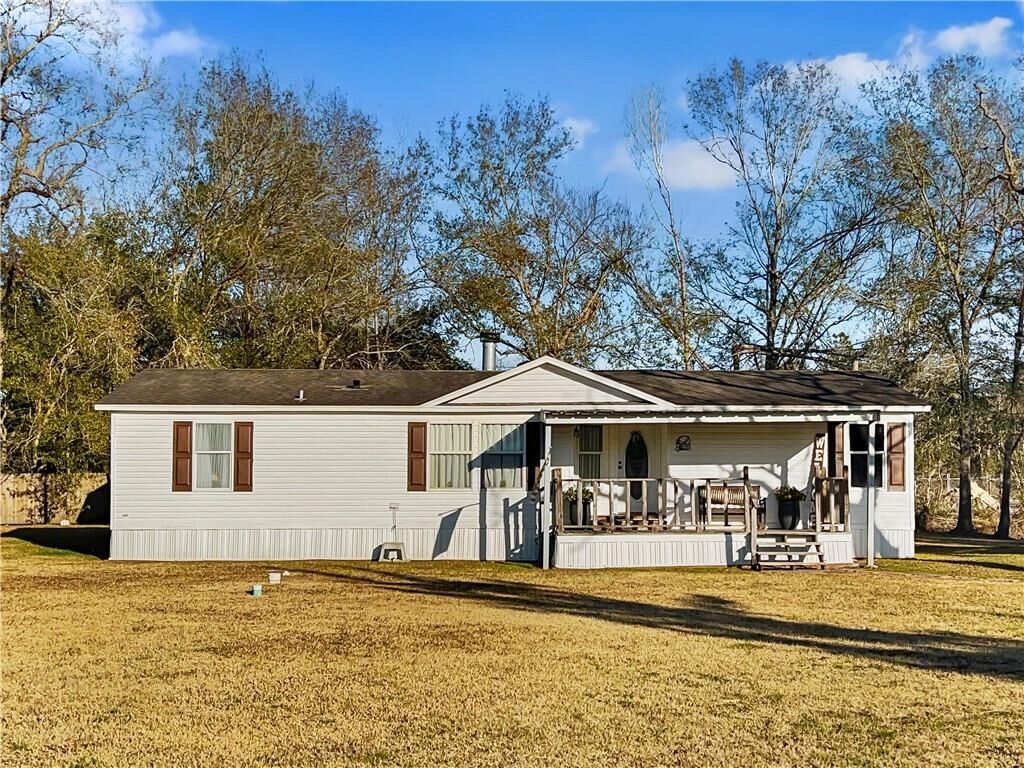 Property Photo: 118 4th Street LA 70661