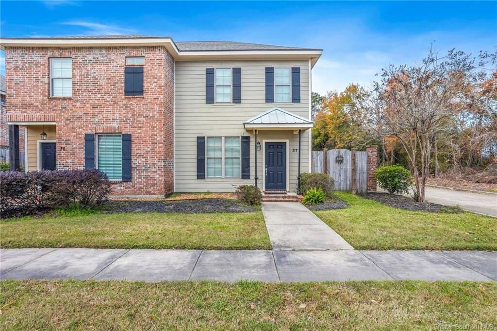 Property Photo: 5017 S Prien Lake Road S LA 70605