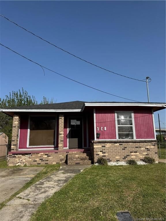 Property Photo: 120 N Blake Street N LA 70601