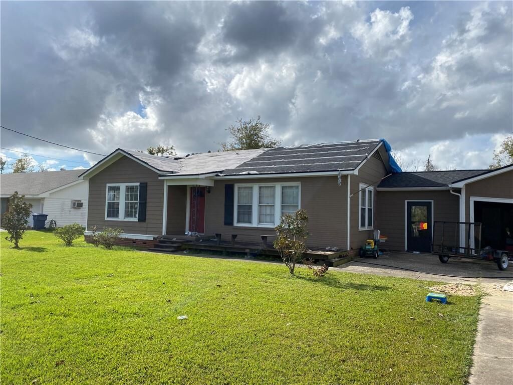 Property Photo:  216 Madison Street  LA 70663 