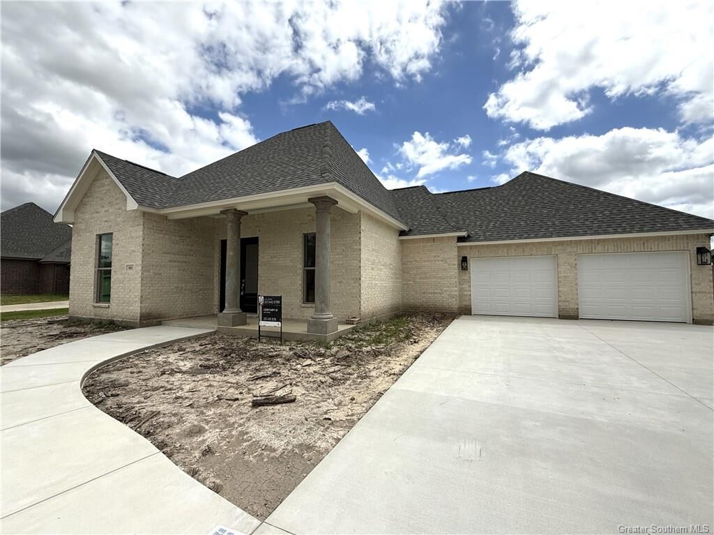 Property Photo:  931 Mary Diane McCall Drive  LA 70605 