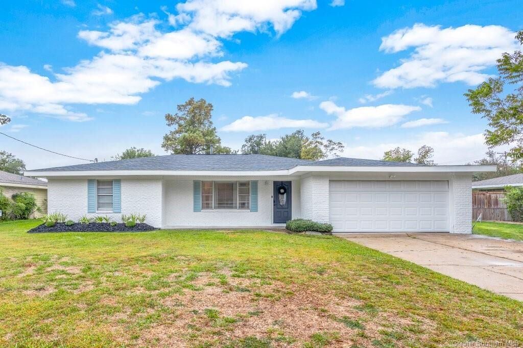 Property Photo:  767 Jefferson Drive  LA 70605 