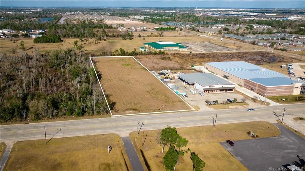 Property Photo: E McNeese Street E LA 70607