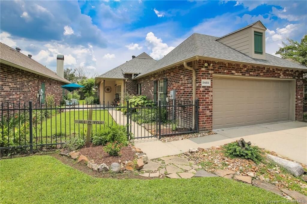 Property Photo: 2465 Talouse Lane LA 70605
