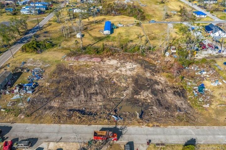 Property Photo:  1 Field Street 1  LA 70669 