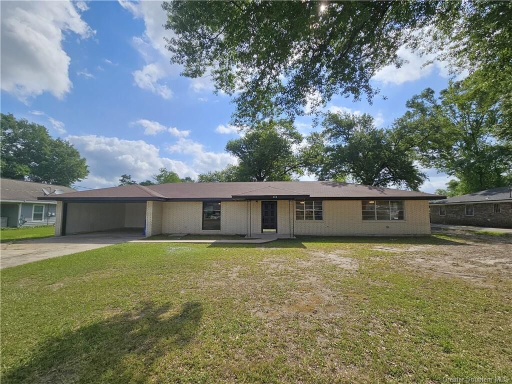 Property Photo: 203 S Storer Avenue S LA 70647