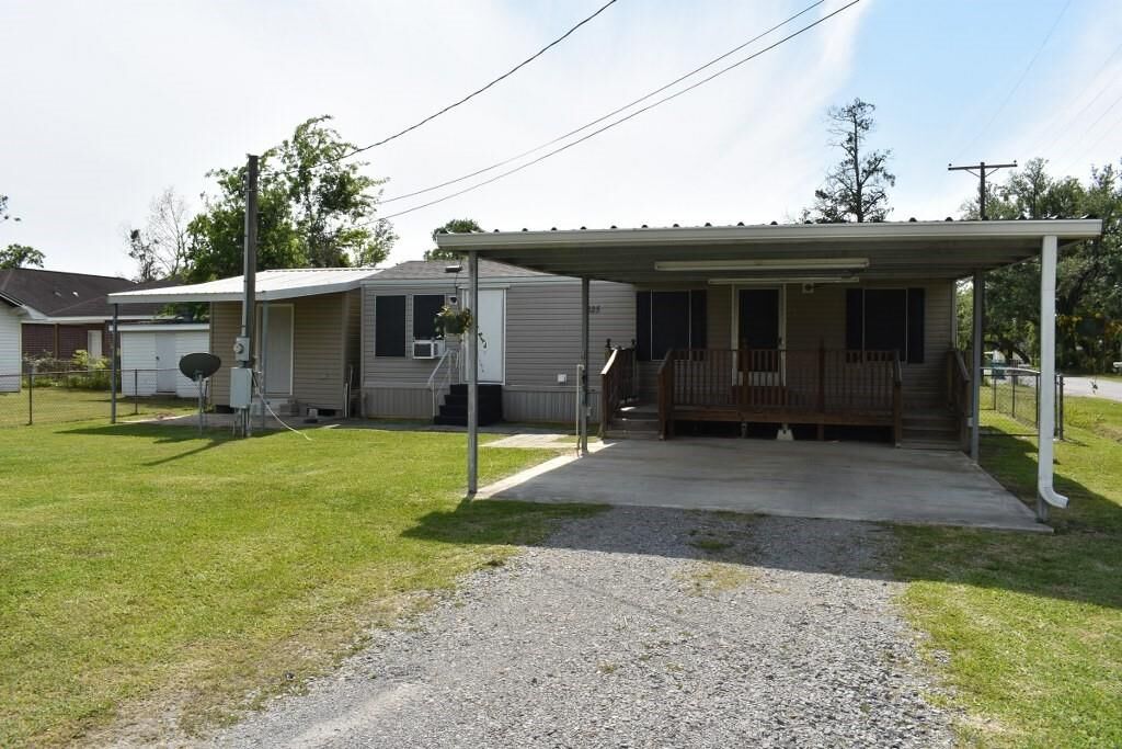 Property Photo: 625 Pitre Street LA 70663