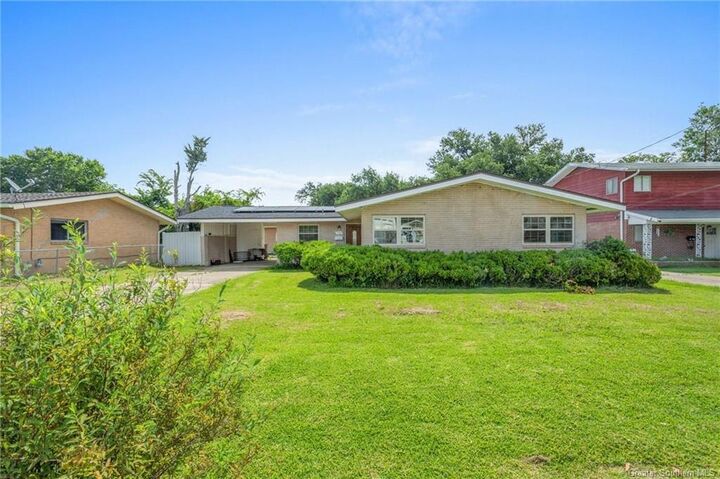 Property Photo:  2207 Clooney Street  LA 70601 