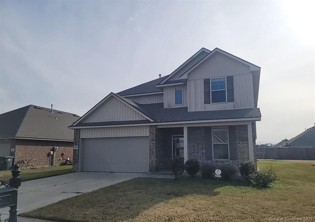 Property Photo: 2220 Violet Elle Lane LA 70607