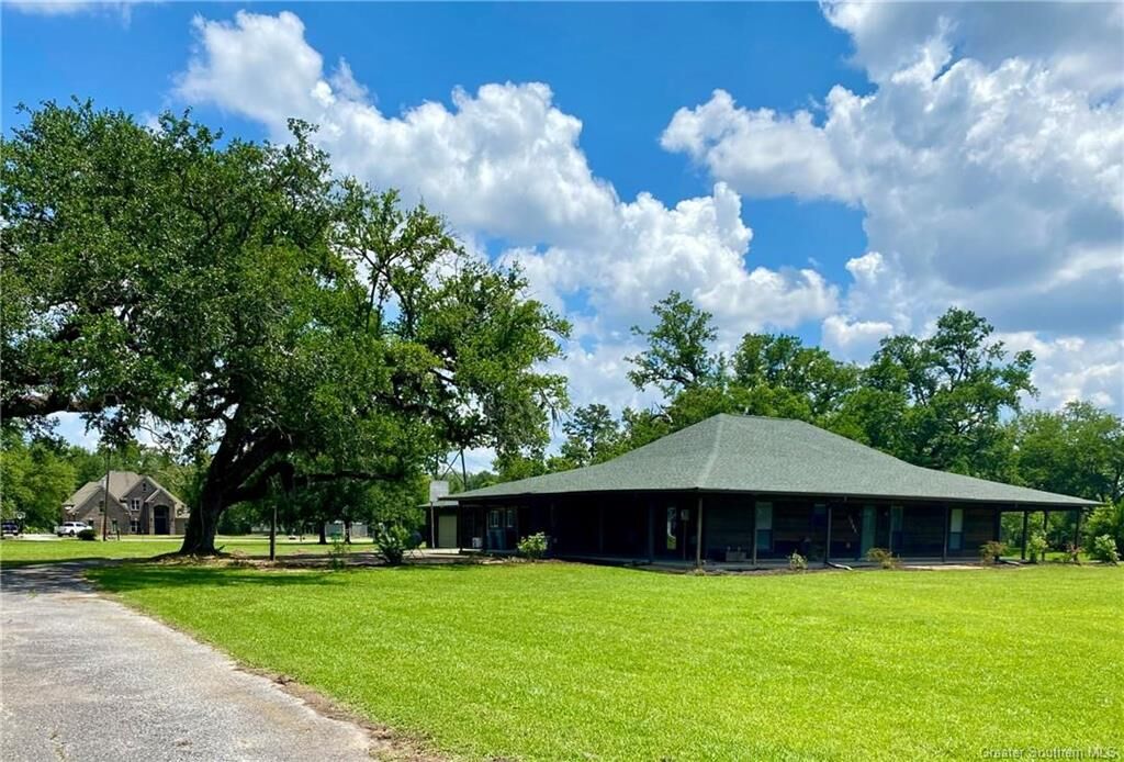 Property Photo:  1785 Walker Road  LA 70665 