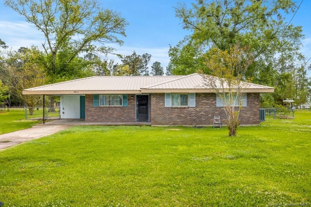 Property Photo: 2611 Gulfway Boulevard LA 70669