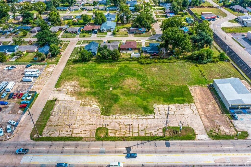 Property Photo: 2801 Gerstner Memorial Drive LA 70601