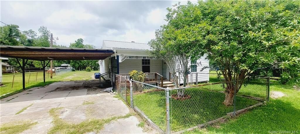 Property Photo: 106 Carlton Street LA 70663