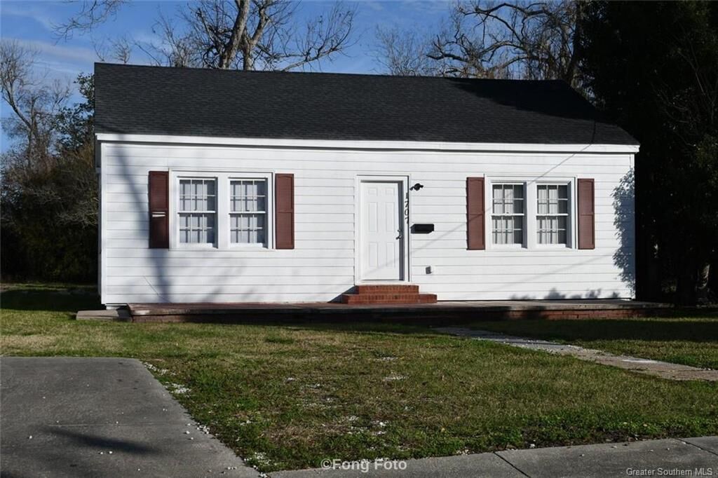 Property Photo:  1707 4th Street  LA 70601 