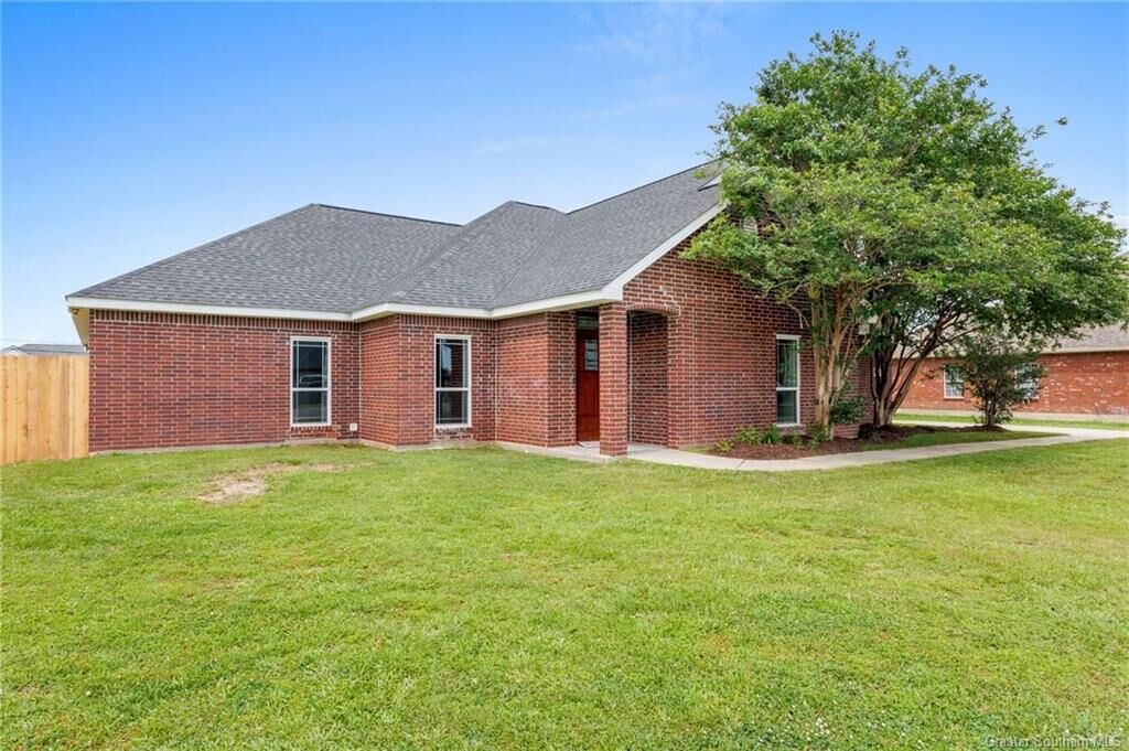 Property Photo: 2468 Quince Michael Lane LA 70605