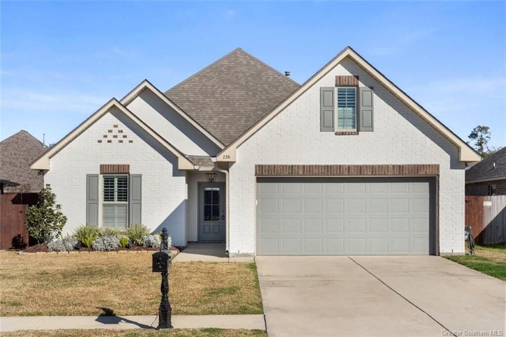 Property Photo:  236 Long Hill Drive  LA 70665 