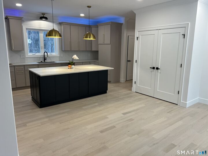 Property Photo:  39 Lafayette Road  CT 06447 