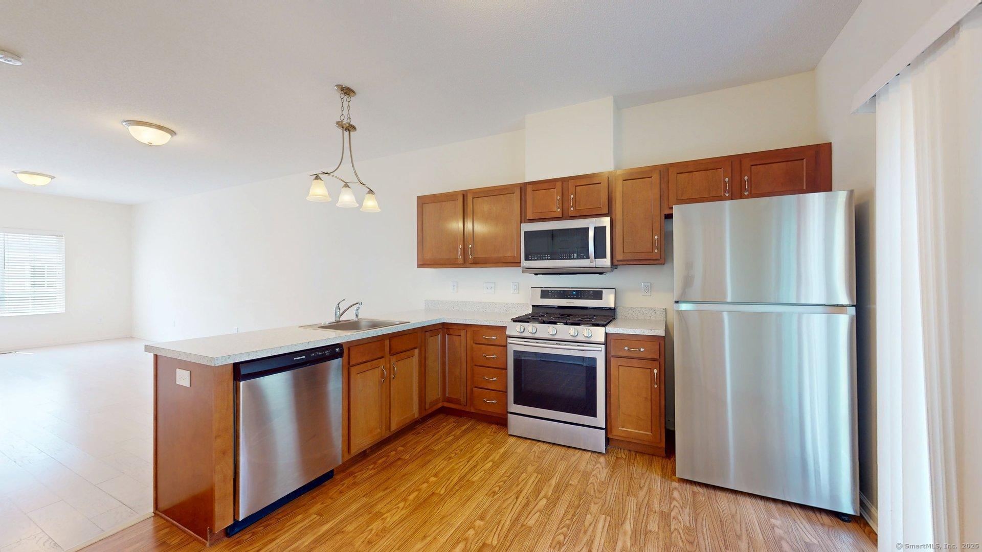 Property Photo: 220 Pepin Place 220 CT 06074