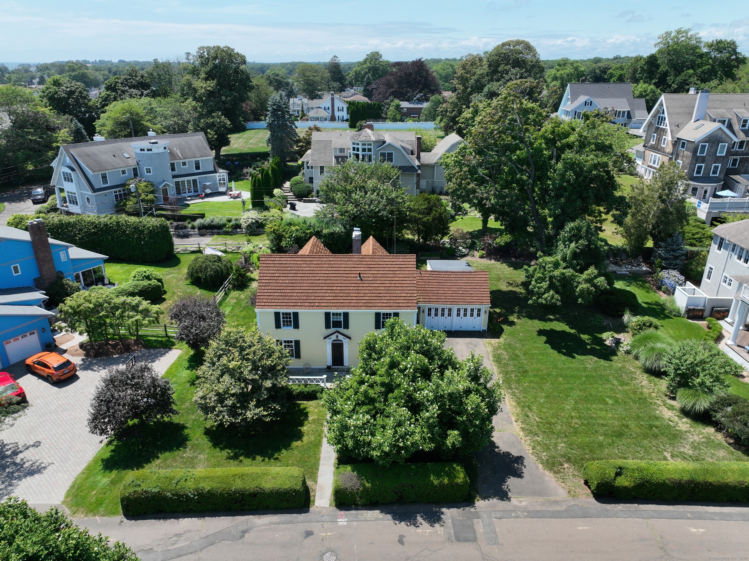 Property Photo: 6 Selden Avenue CT 06405