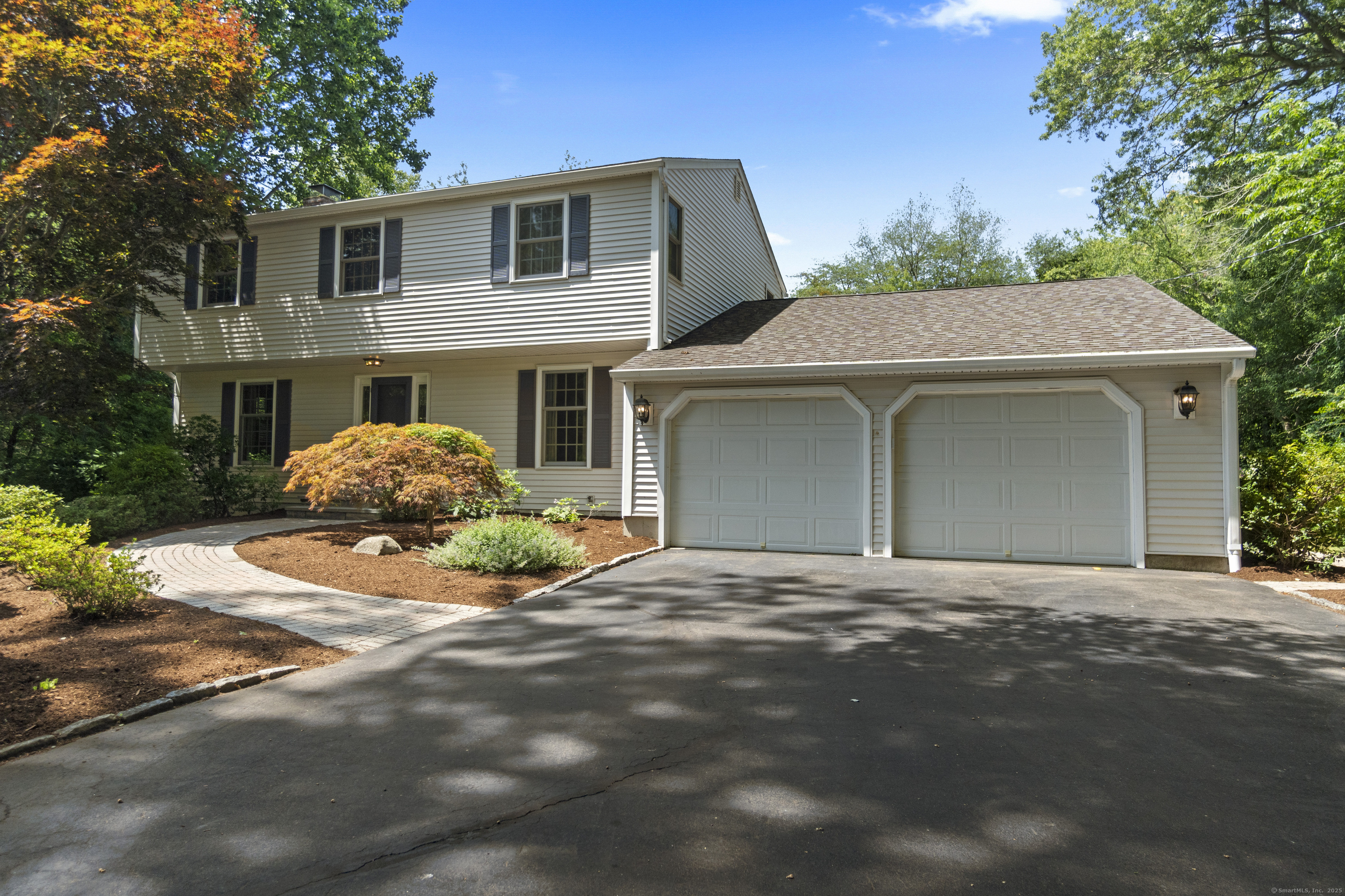 Property Photo:  241 Hunters Trail  CT 06443 
