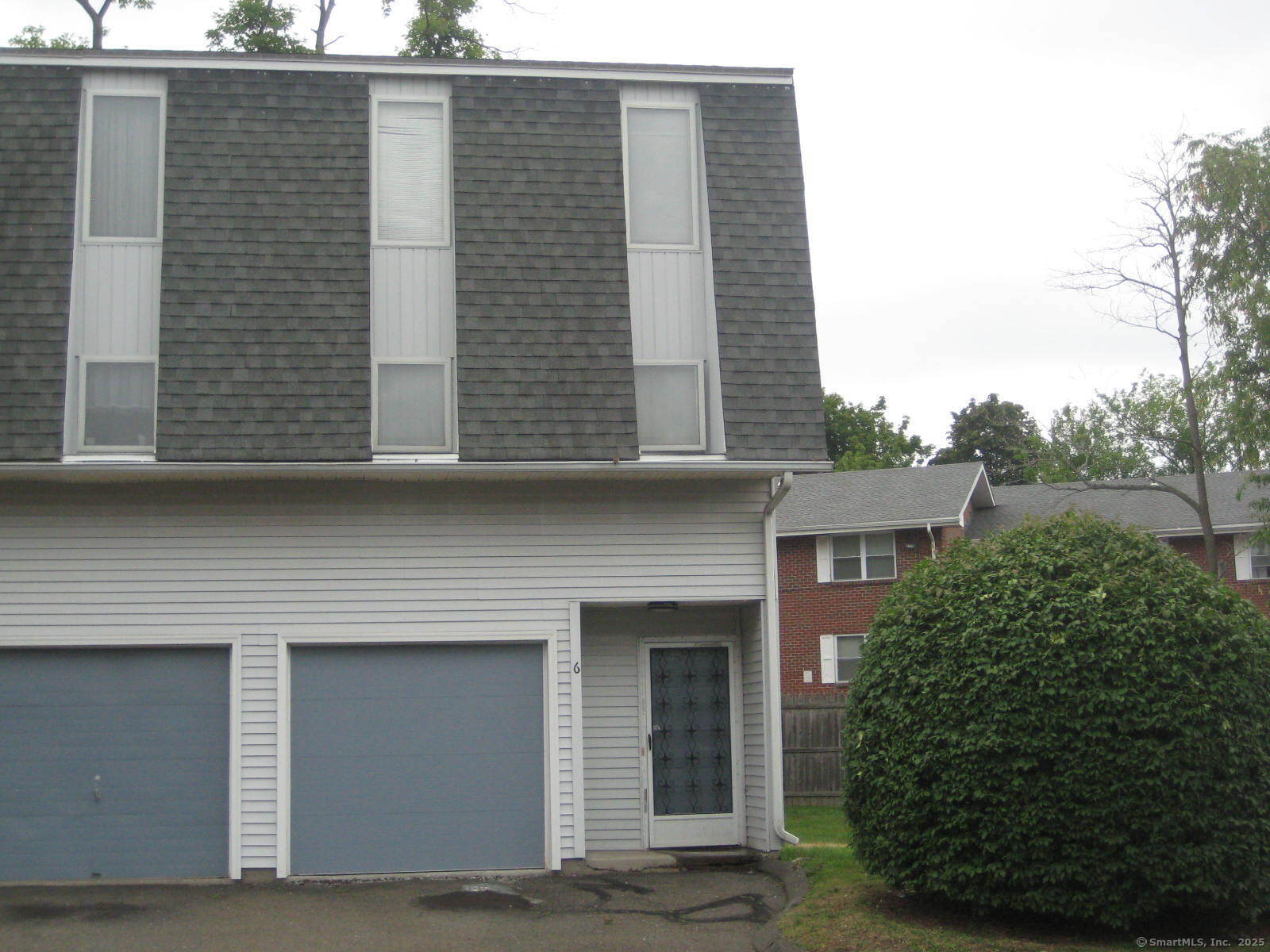 Property Photo: 410 Farmington Avenue Apt H6 CT 06053
