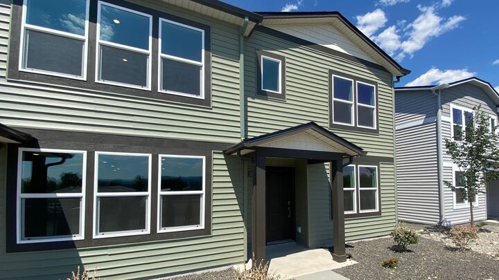 Property Photo:  5209 E Frederick Ave  WA 99217 