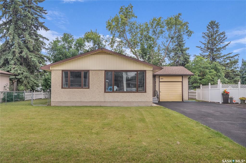 Property Photo: 403 5th Avenue E SK S0K 4T0